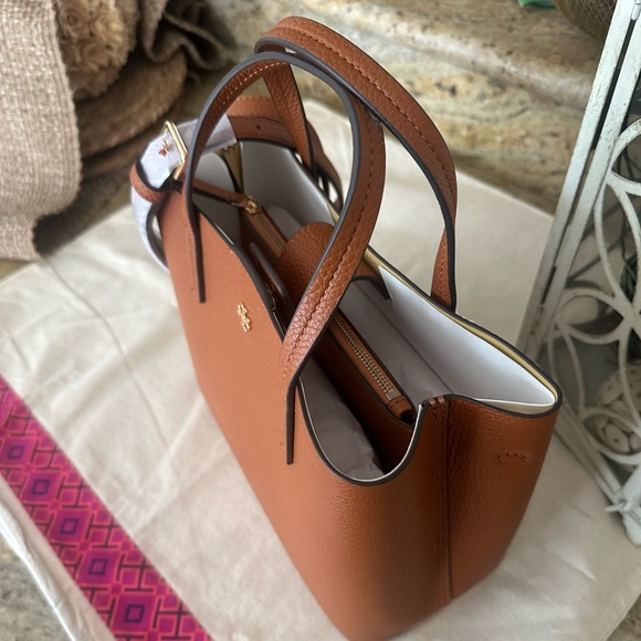 New Tory Burch BLAKE SMALL TOTE BOURBON / CORNBREAD - Picture 2 of 8